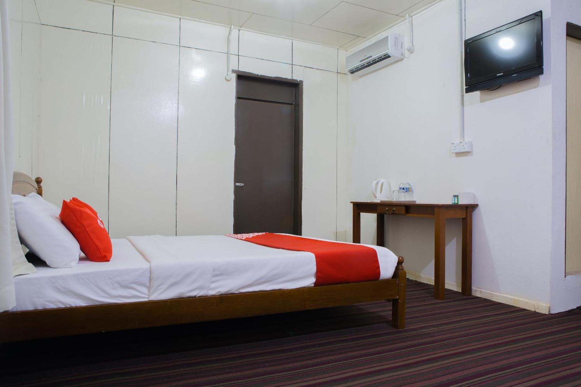 Oyo 90037 The 7 Lodge Tambunan Exterior foto